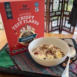 Naturally nutritious teff flake breakfast cereal